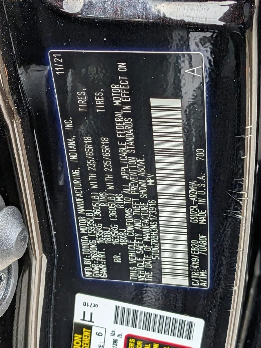 2022 Toyota Highlander XLE AWD (Natl)