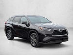 2022 Toyota Highlander XLE AWD (Natl)