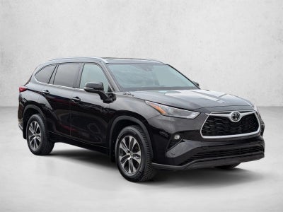 2022 Toyota Highlander XLE AWD (Natl)