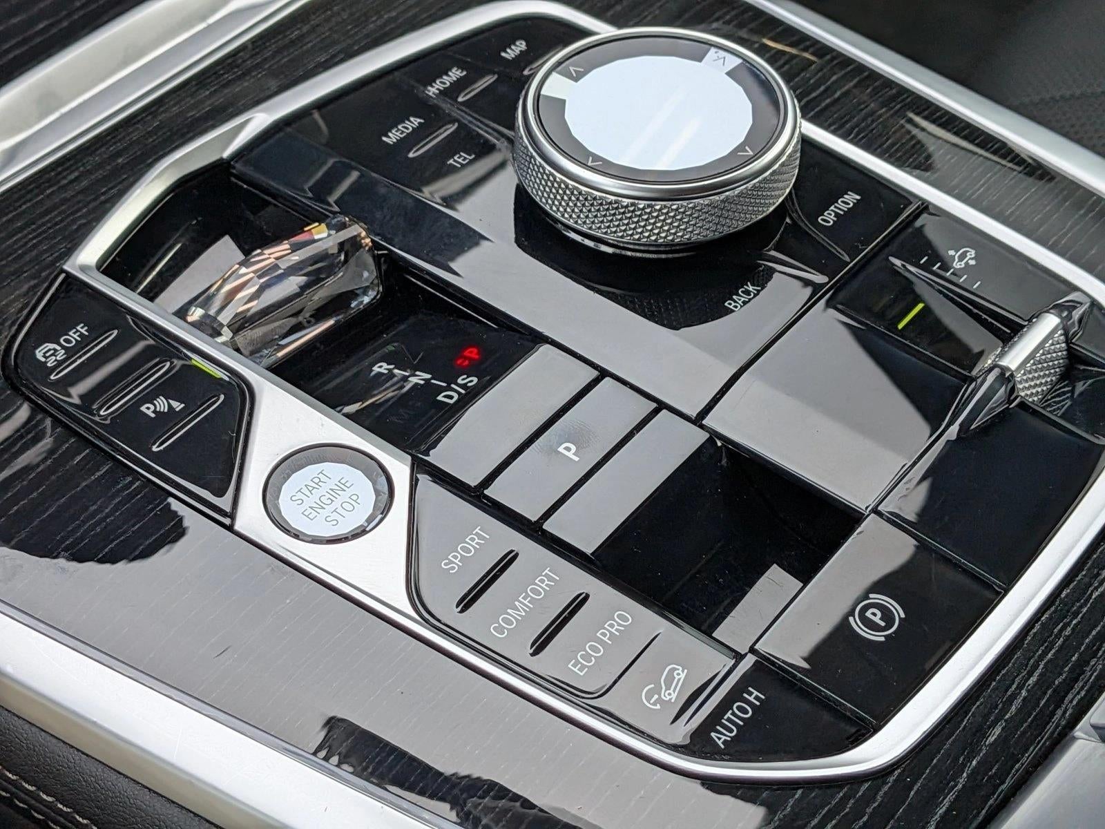 2023 BMW X7 xDrive40i Sports Activity Vehicle