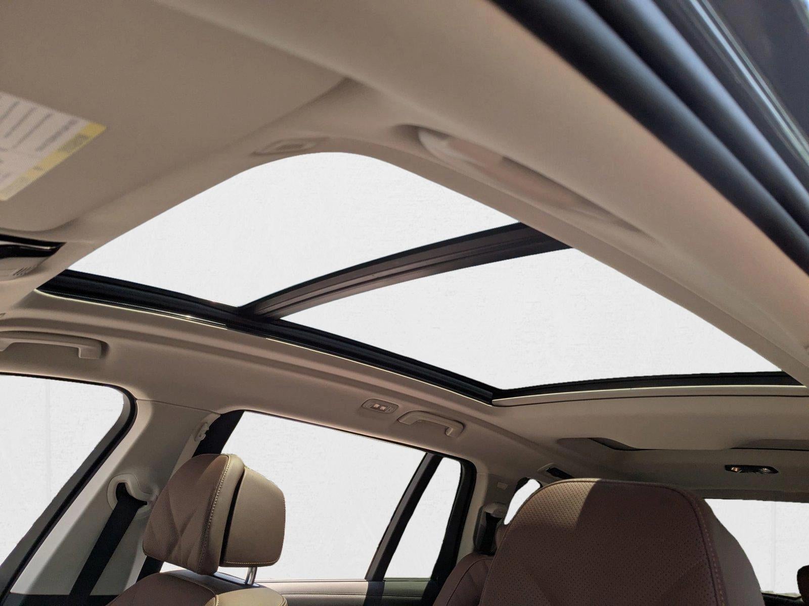 2026 BMW X7 xDrive40i Sports Activity Vehicle