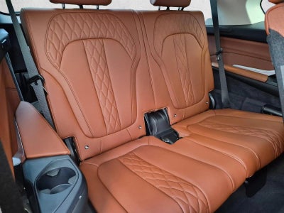 2026 BMW X7 xDrive40i Sports Activity Vehicle
