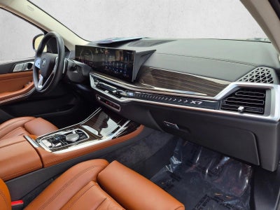 2026 BMW X7 xDrive40i Sports Activity Vehicle