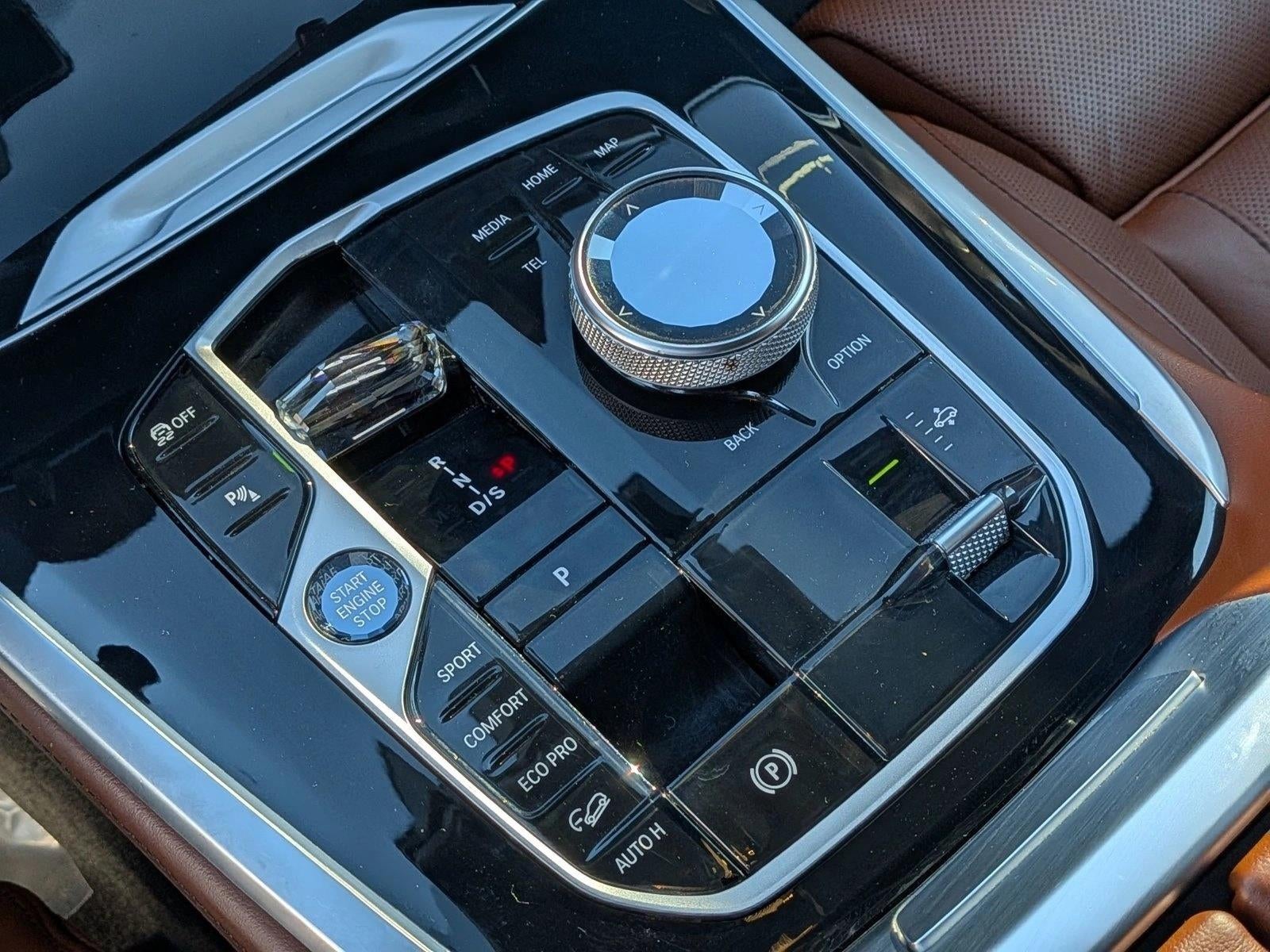 2024 BMW X7 M60i Sports Activity Vehicle