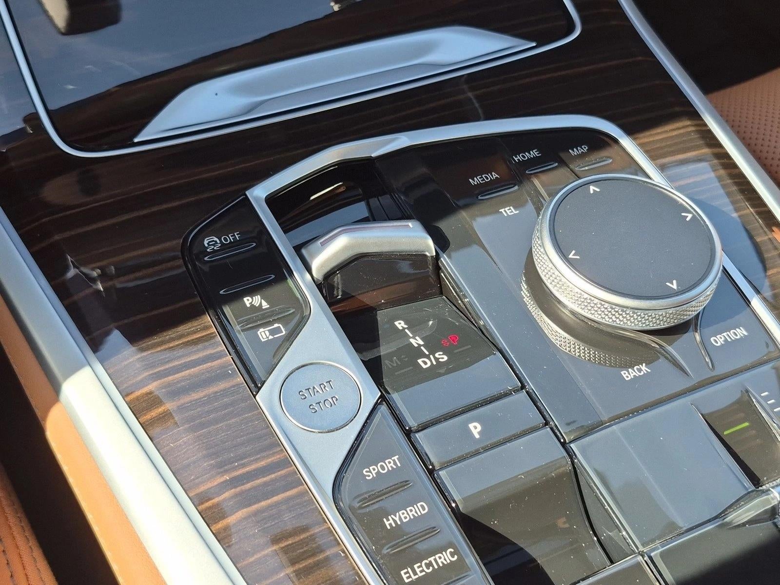 2025 BMW X5 xDrive50e Plug-In Hybrid