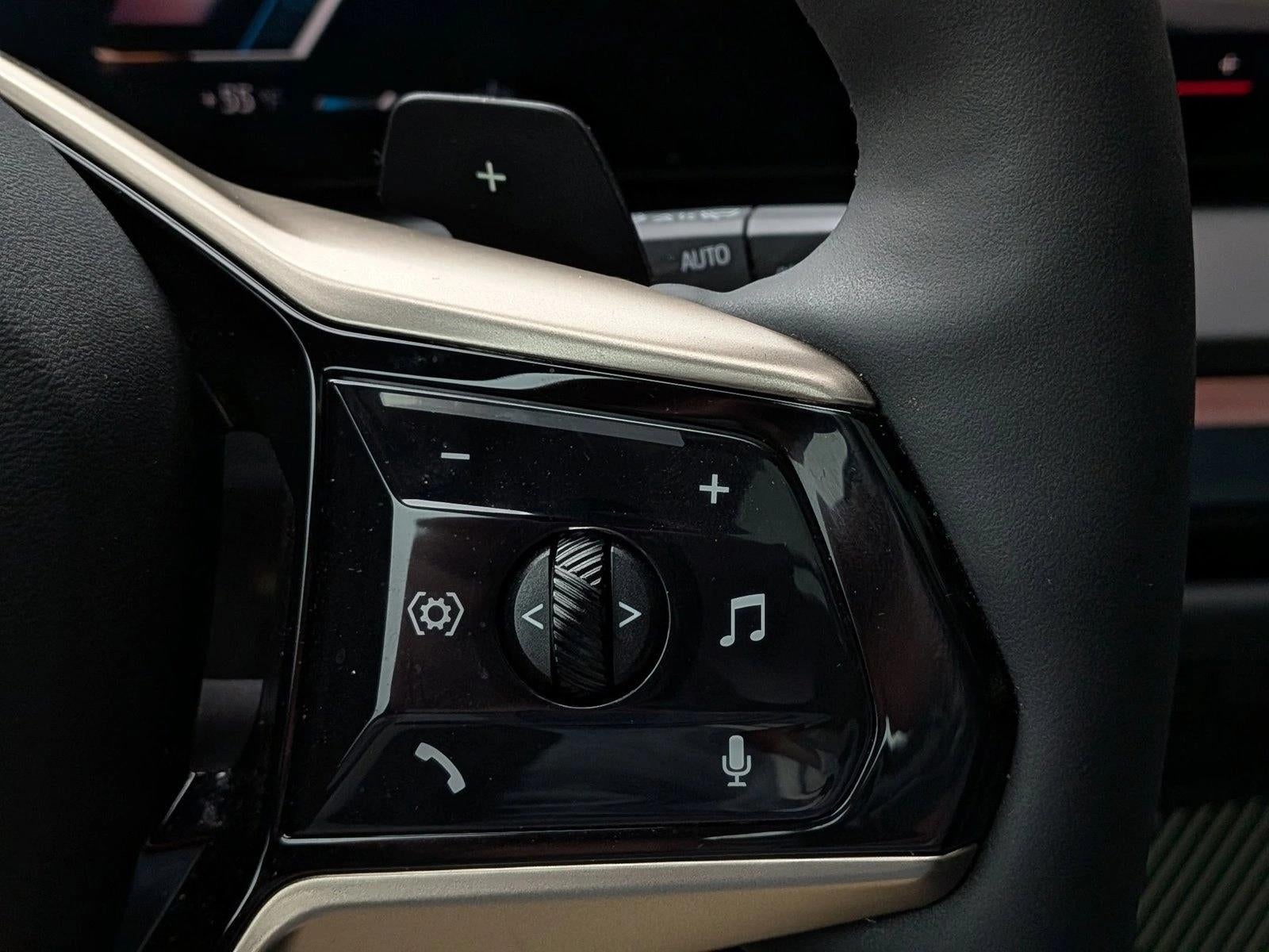 2025 BMW X3 30 xDrive Sports Activity Vehicle