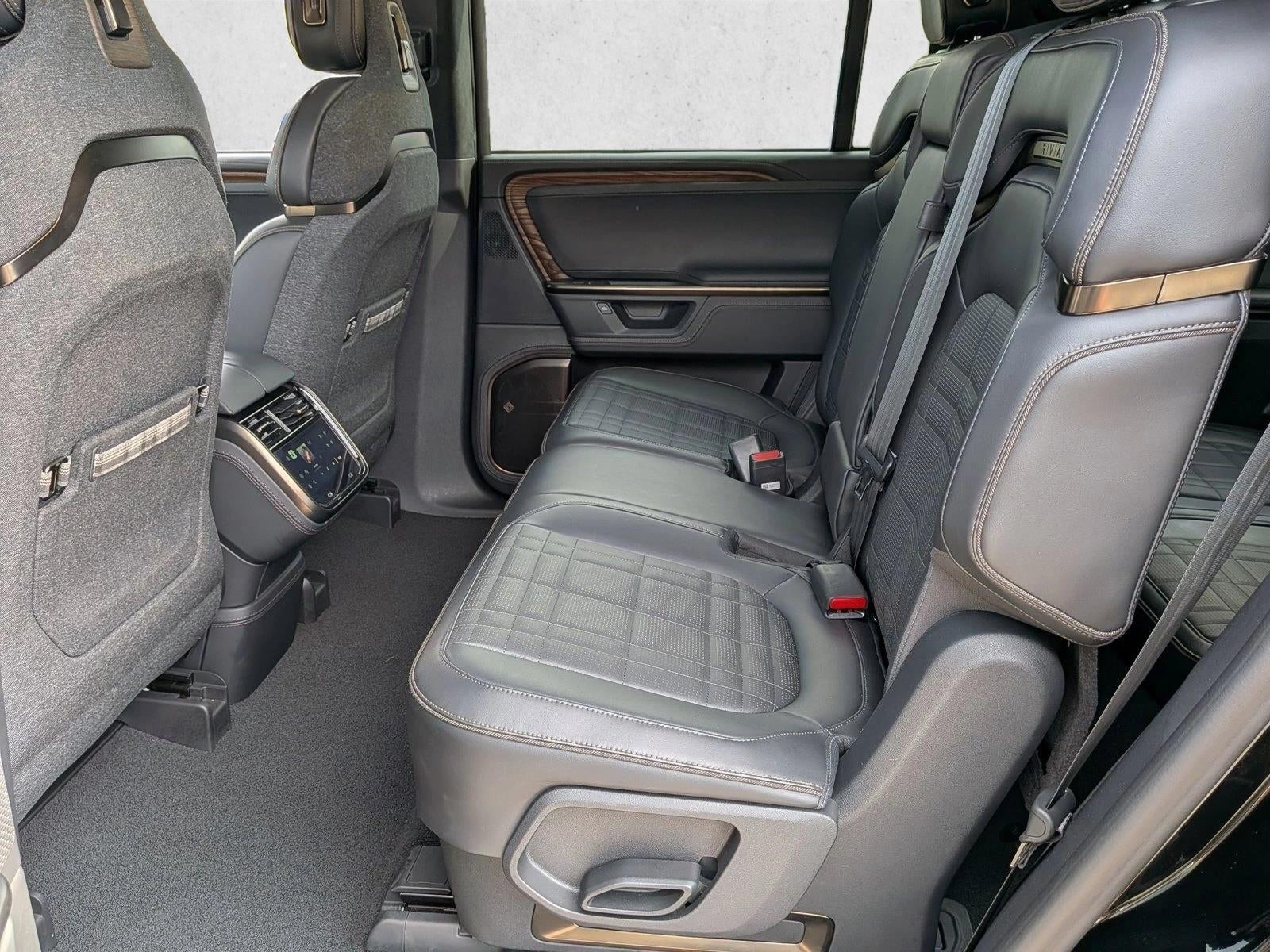 2025 Rivian R1S Ascend Tri-Motor Max Pack