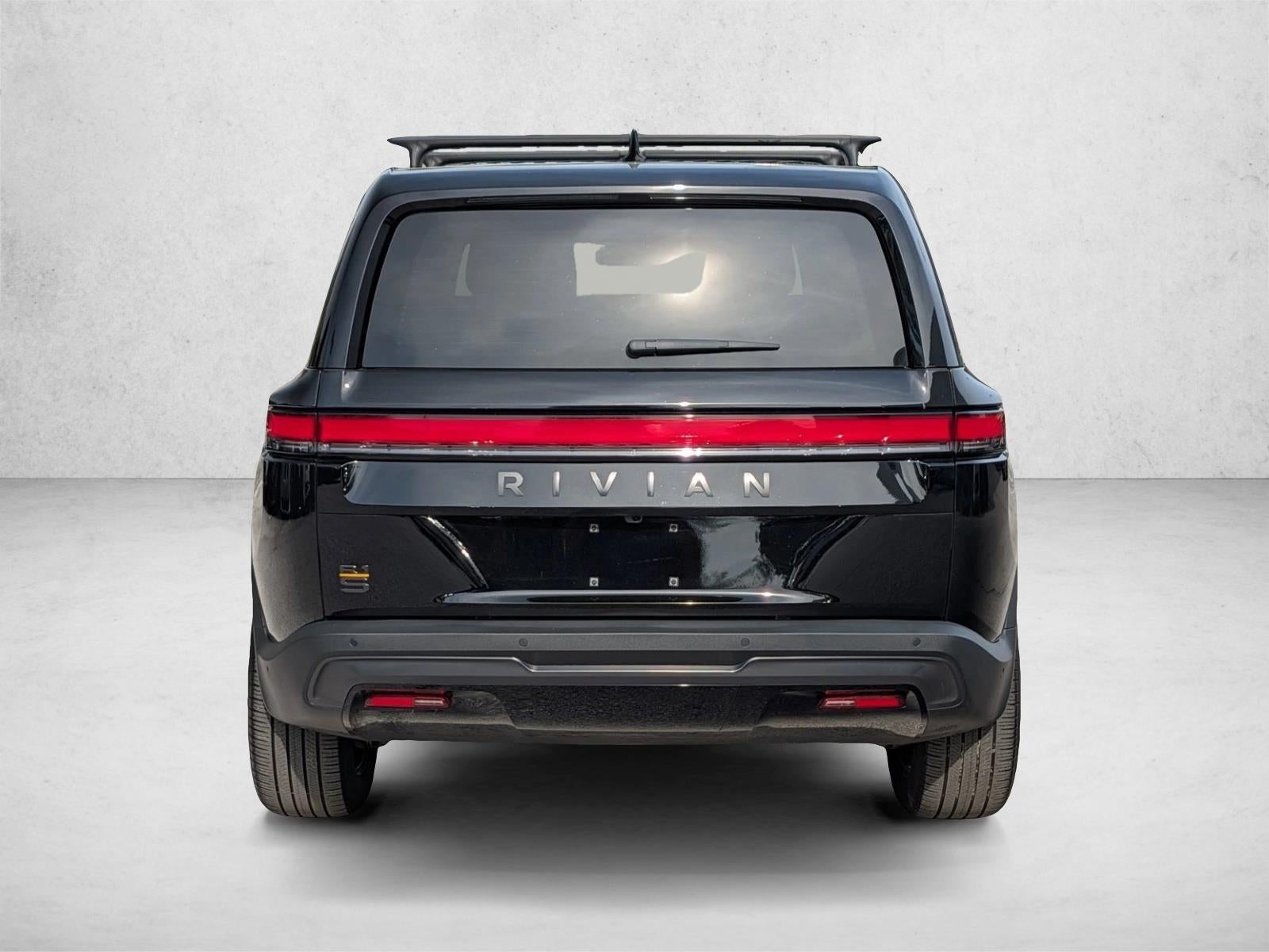 2025 Rivian R1S Ascend Tri-Motor Max Pack