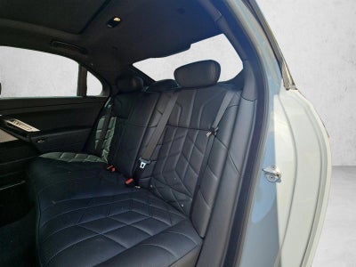 2024 BMW 740i xDrive Sedan