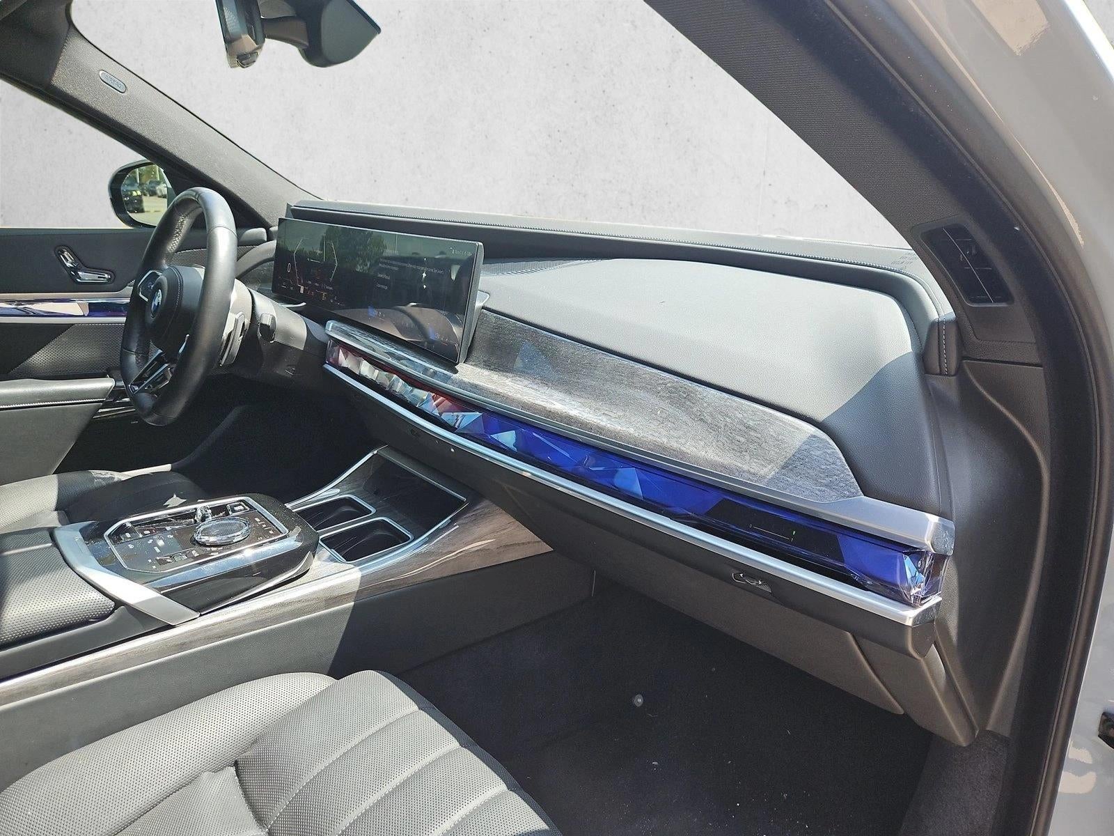 2024 BMW 740i xDrive Sedan
