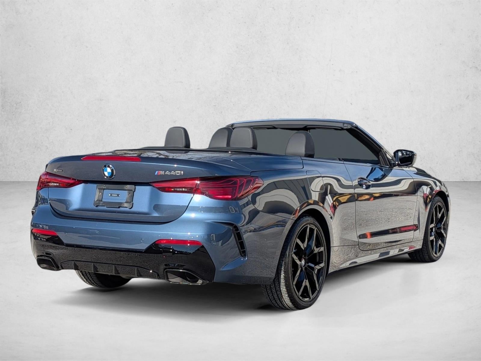 2025 BMW M440i xDrive Convertible