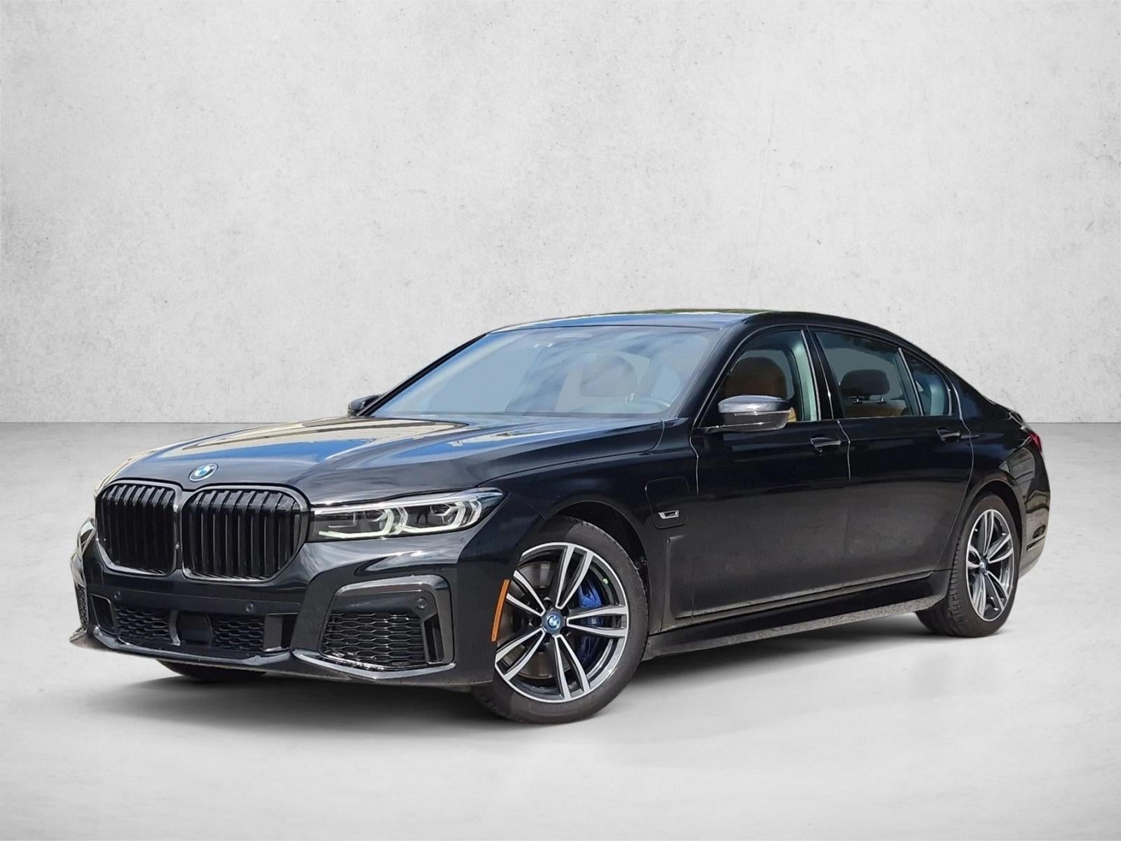 2022 BMW 745e xDrive Plug-In Hybrid