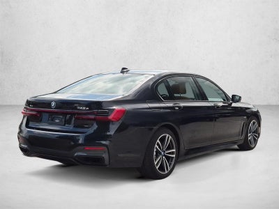 2022 BMW 745e xDrive Plug-In Hybrid