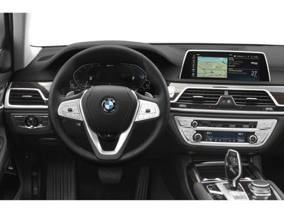 2022 BMW 745e xDrive Plug-In Hybrid