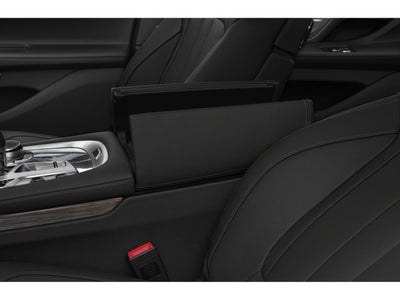 2022 BMW 745e xDrive Plug-In Hybrid
