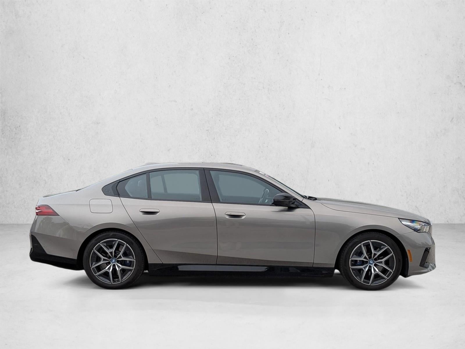 2025 BMW i5 M60 Sedan