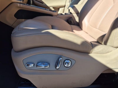 2022 Porsche Macan AWD