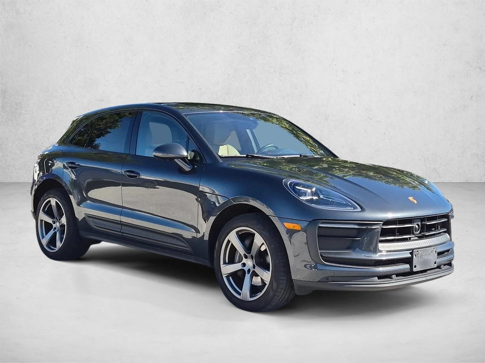 2022 Porsche Macan AWD