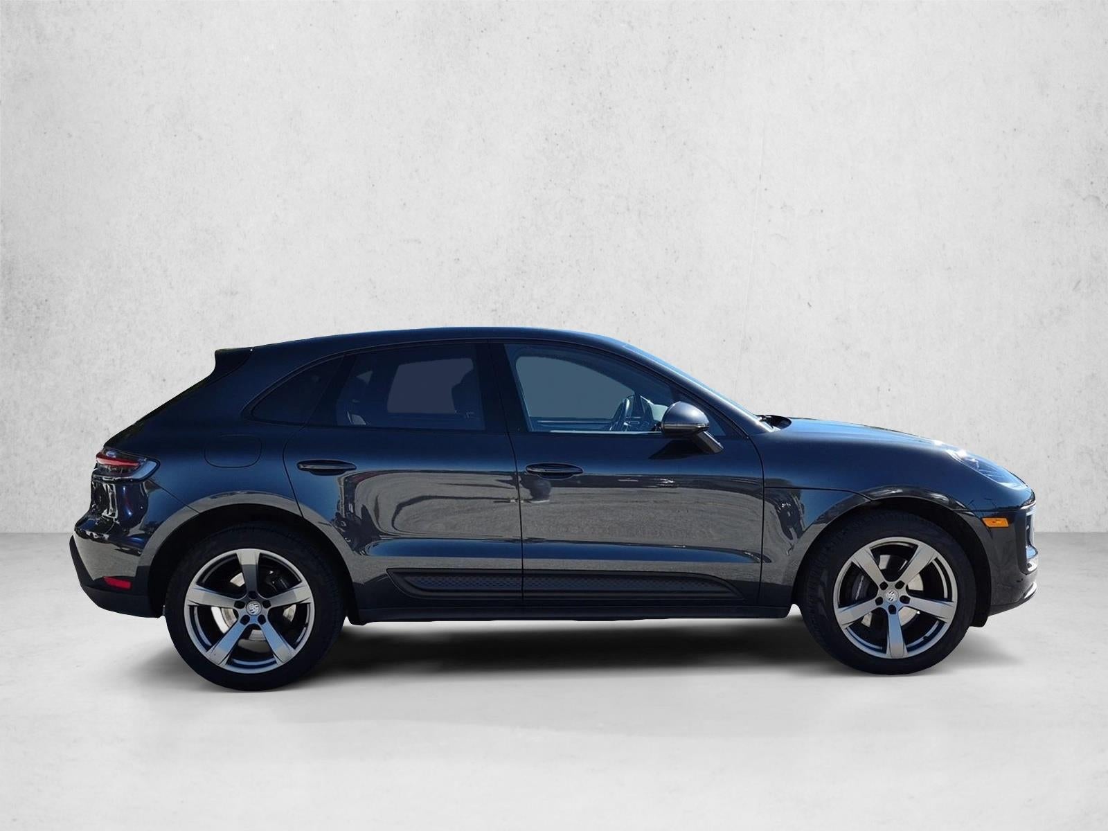 2022 Porsche Macan AWD