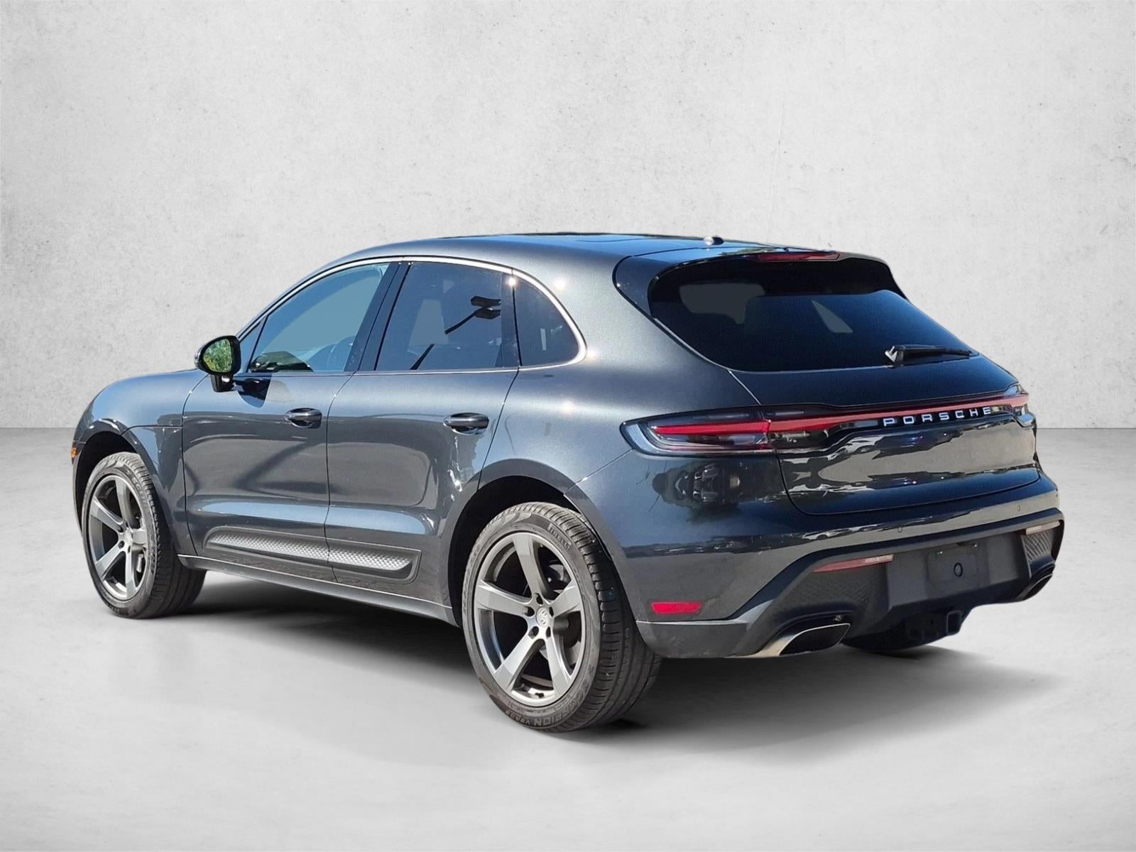 2022 Porsche Macan AWD