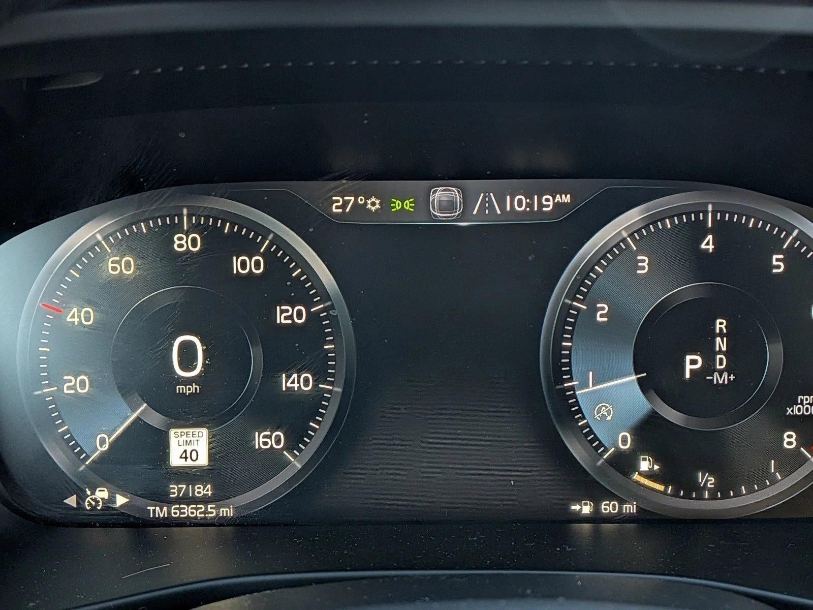 2019 Volvo XC40 T5 AWD Momentum