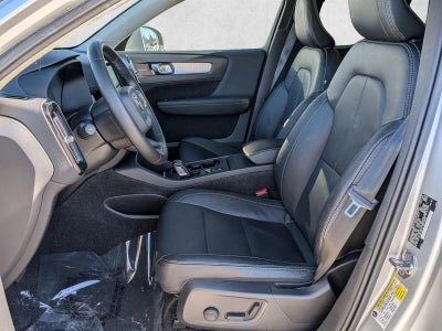 2019 Volvo XC40 T5 AWD Momentum