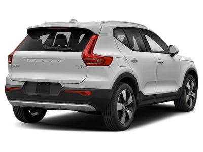 2019 Volvo XC40 T5 AWD Momentum