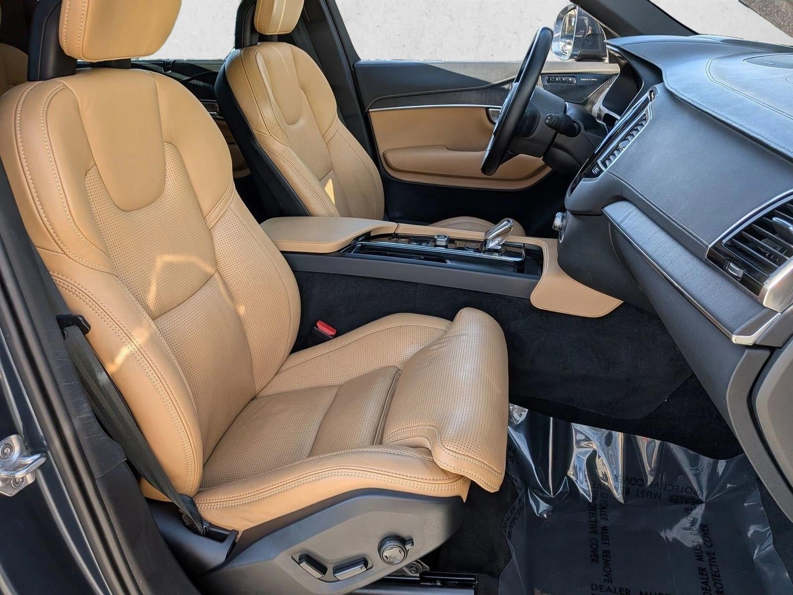 2021 Volvo XC90 Recharge T8 eAWD PHEV Inscription Expression 7P