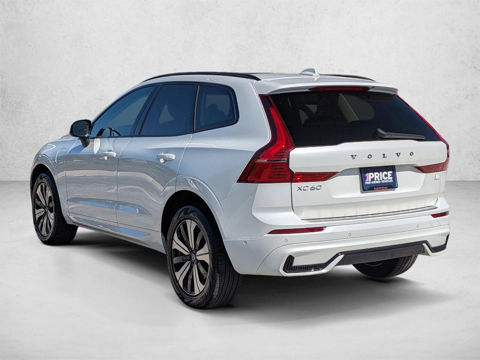2024 Volvo XC60 Recharge Plug-In Hybrid T8 eAWD PHEV Plus Dark Theme