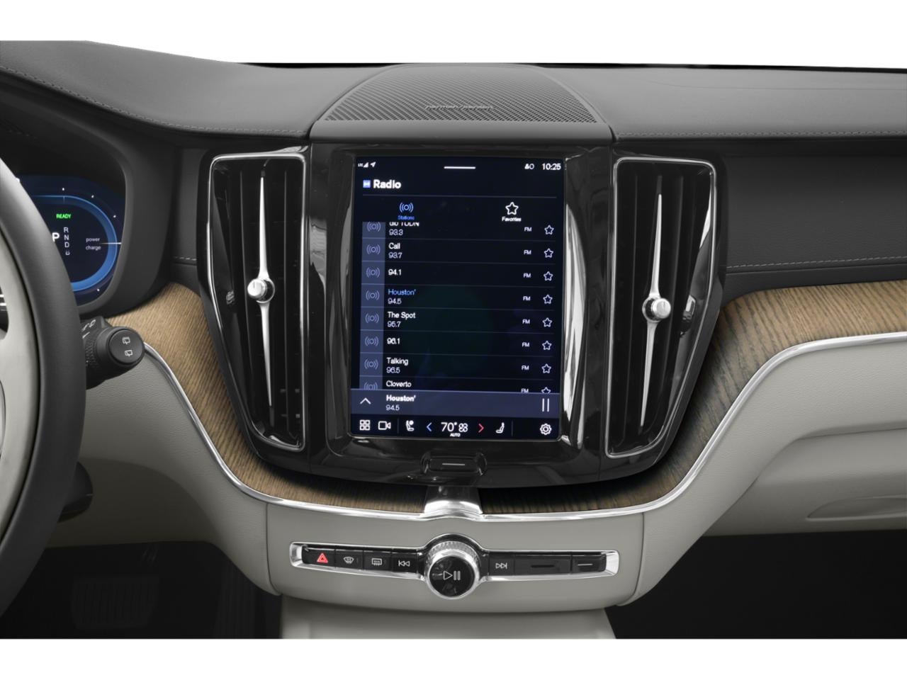 2024 Volvo XC60 Recharge Plug-In Hybrid T8 eAWD PHEV Plus Dark Theme