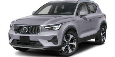 2025 Volvo XC40 B5 AWD Ultra Dark Theme