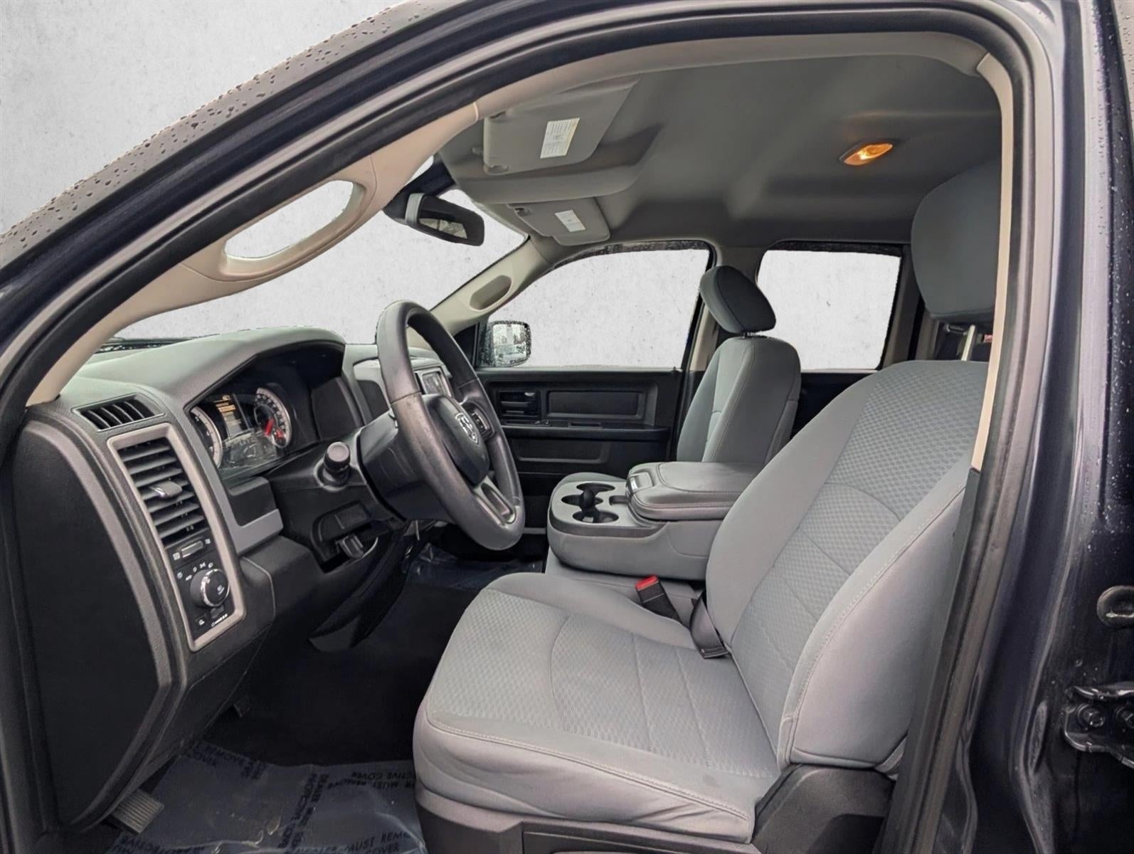 2019 RAM 1500 Classic Express 4x4 Quad Cab 6'4" Box