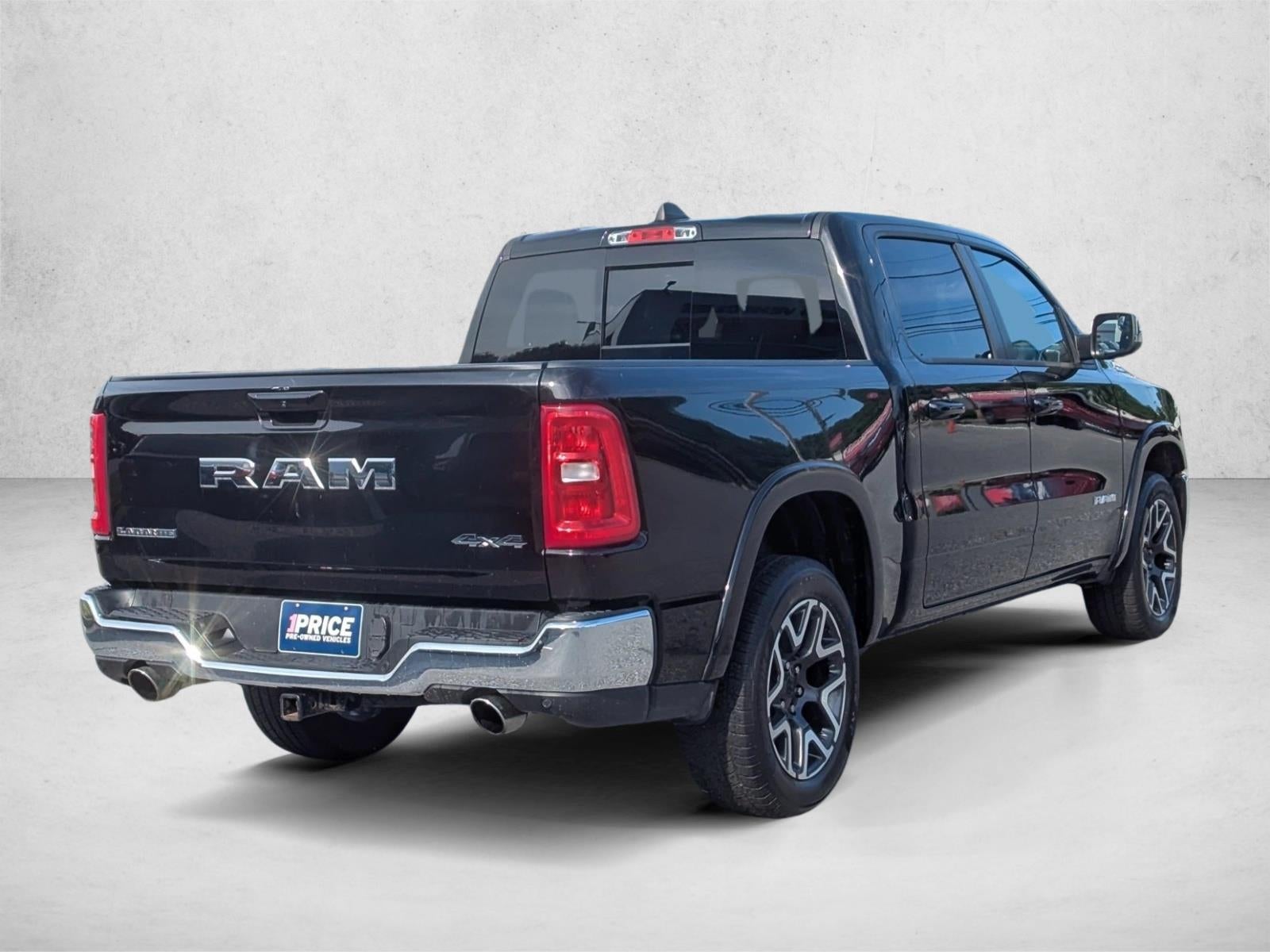 2025 RAM 1500 Laramie 4x4 Crew Cab 5'7" Box