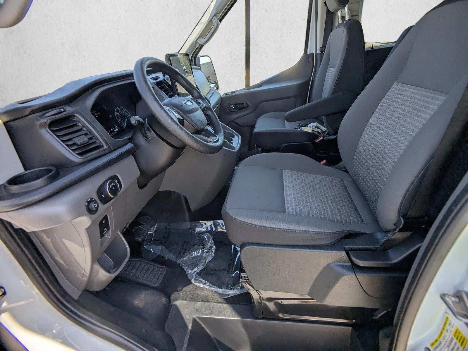 2023 Ford Transit Passenger Wagon T-350 148" Med Roof XLT RWD