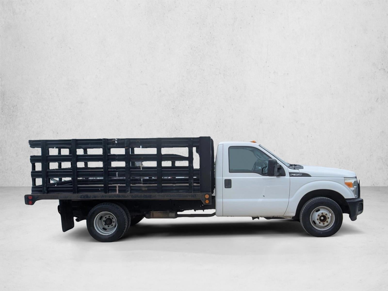 2014 Ford Super Duty F-350 DRW 2WD Reg Cab 141" WB 60" CA XL