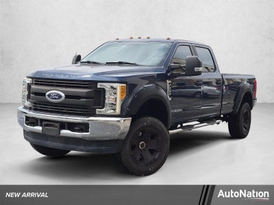 2017 Ford Super Duty F-250 SRW XL 4WD Crew Cab 8' Box