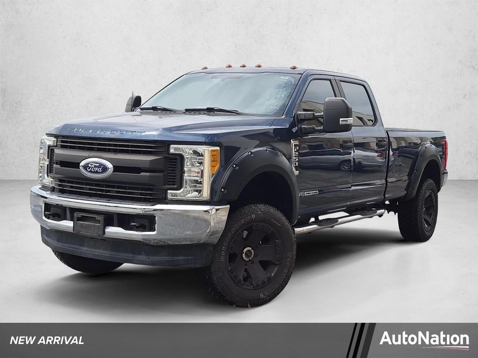 2017 Ford Super Duty F-250 SRW XL 4WD Crew Cab 8' Box
