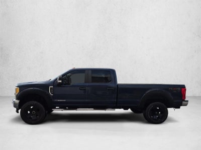 2017 Ford Super Duty F-250 SRW XL 4WD Crew Cab 8' Box