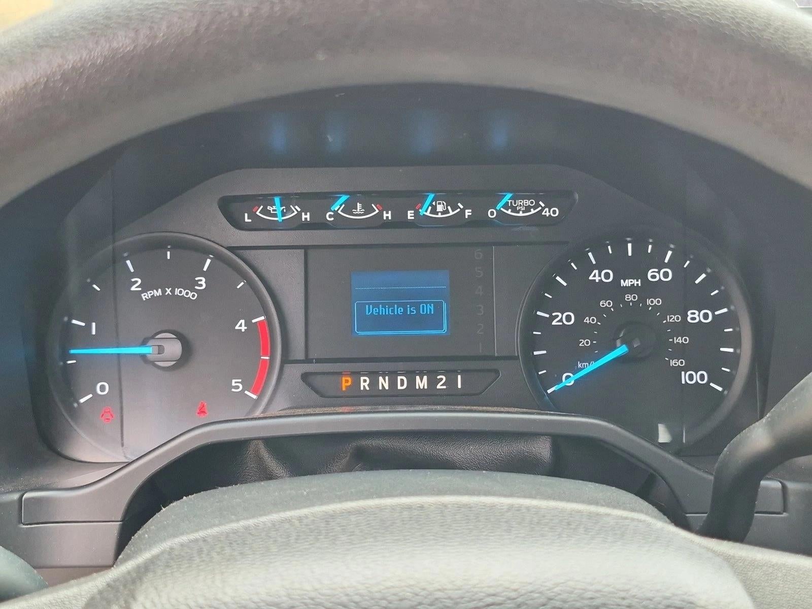 2017 Ford Super Duty F-250 SRW XL 4WD Crew Cab 8' Box