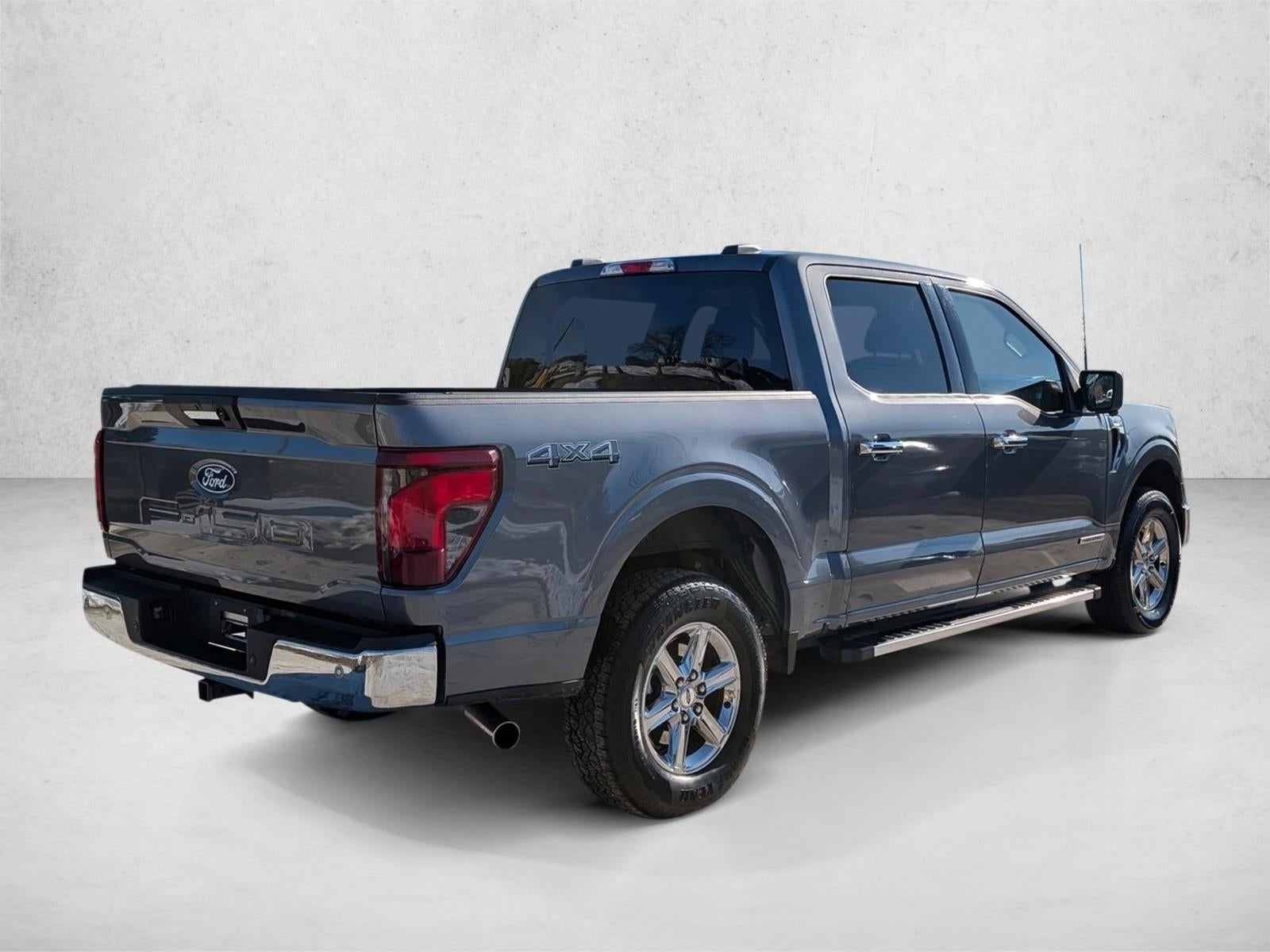 2024 Ford F-150 XLT 4WD SuperCrew 5.5' Box