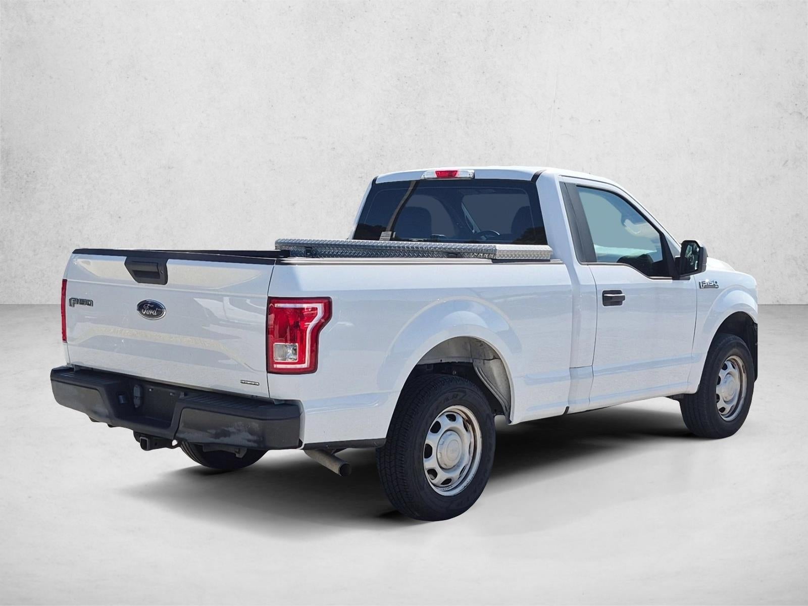 2015 Ford F-150 2WD Regular Cab 6-1/2 Ft Box XL