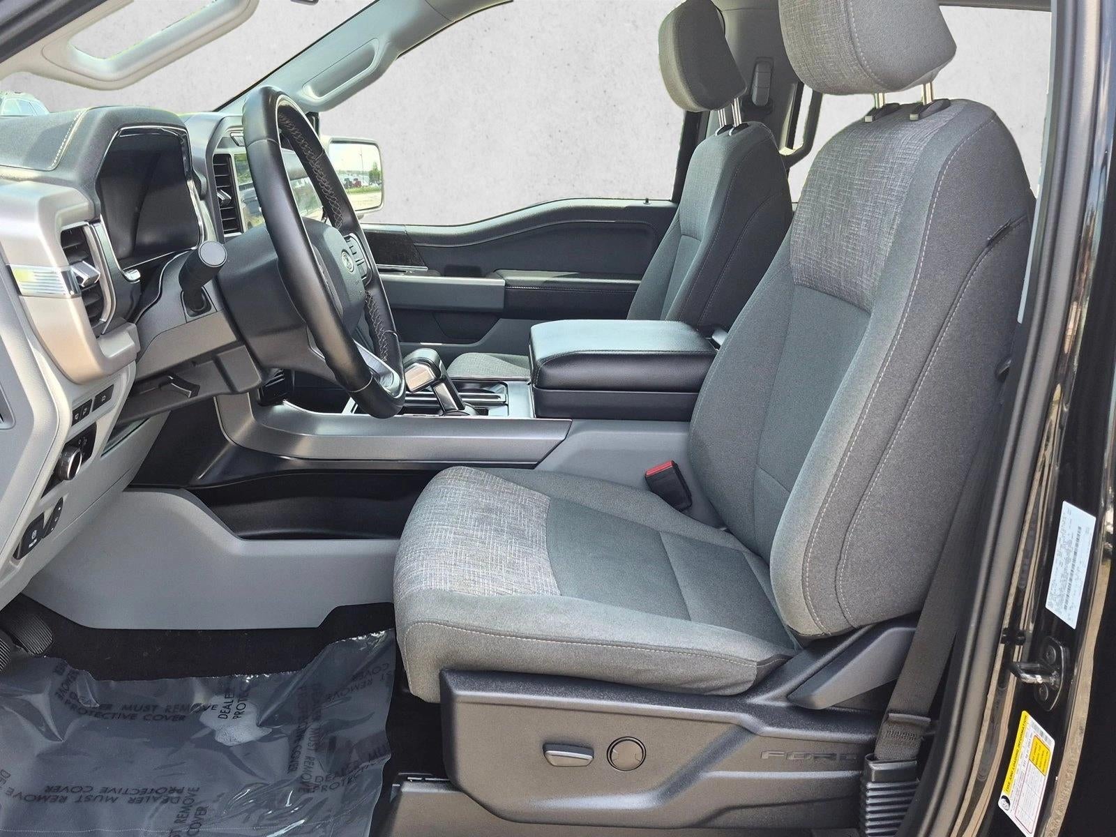 2023 Ford F-150 Lightning XLT 4WD SuperCrew 5.5' Box