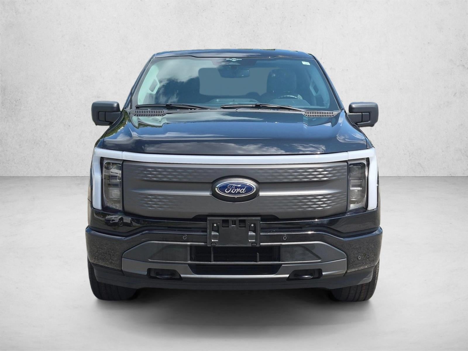 2023 Ford F-150 Lightning XLT 4WD SuperCrew 5.5' Box