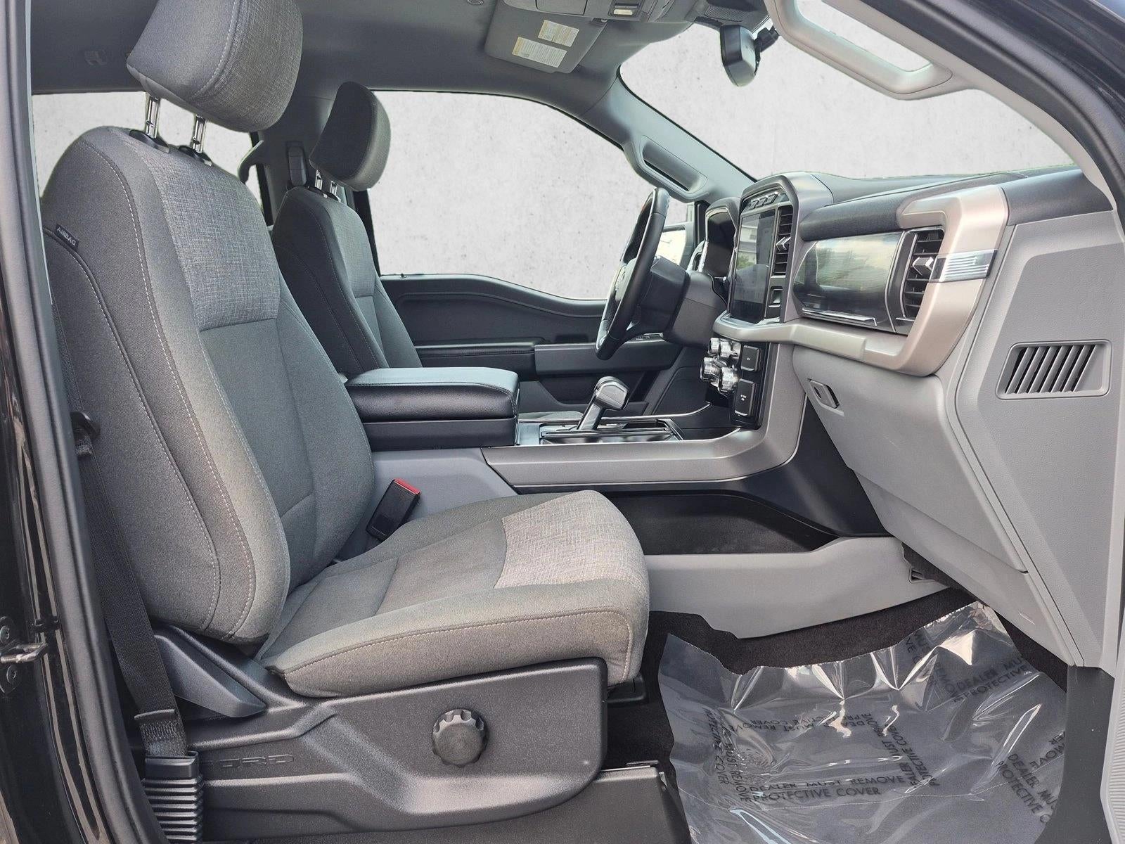 2023 Ford F-150 Lightning XLT 4WD SuperCrew 5.5' Box