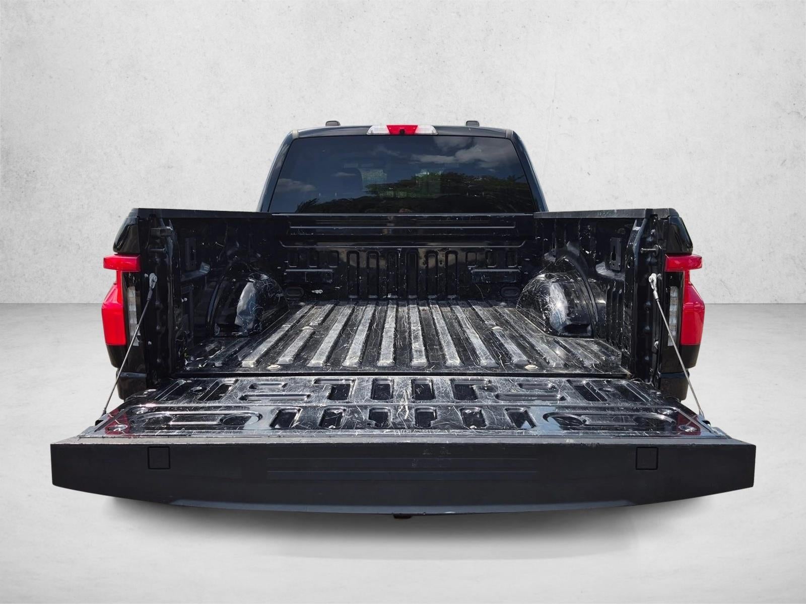 2023 Ford F-150 Lightning XLT 4WD SuperCrew 5.5' Box
