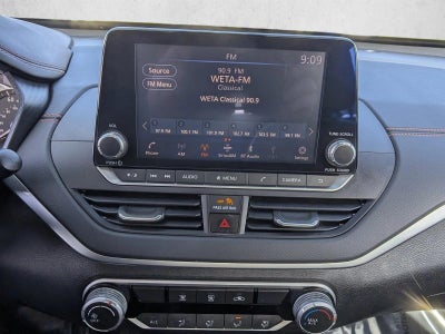 2022 Nissan Altima 2.5 SR Sedan