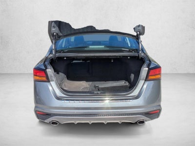 2022 Nissan Altima 2.5 SR Sedan