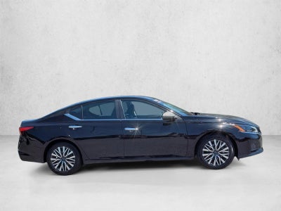 2024 Nissan Altima 2.5 SV Sedan