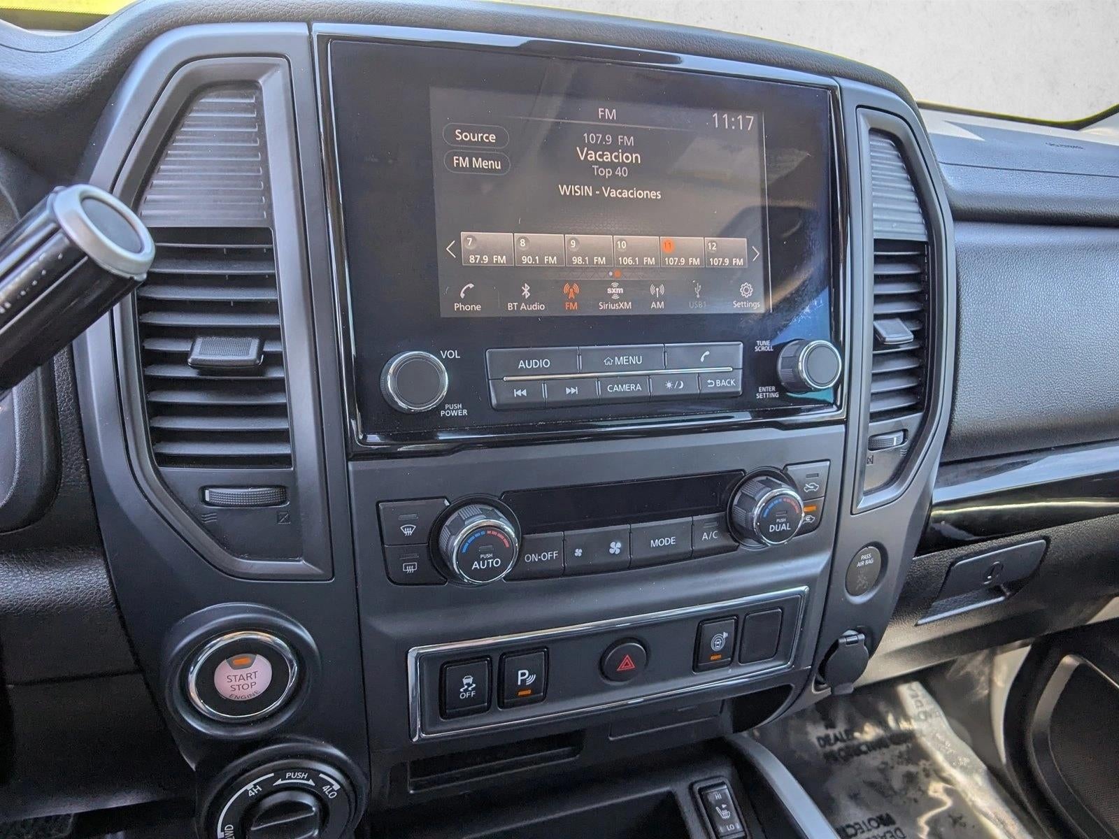 2024 Nissan Titan 4x4 Crew Cab SV
