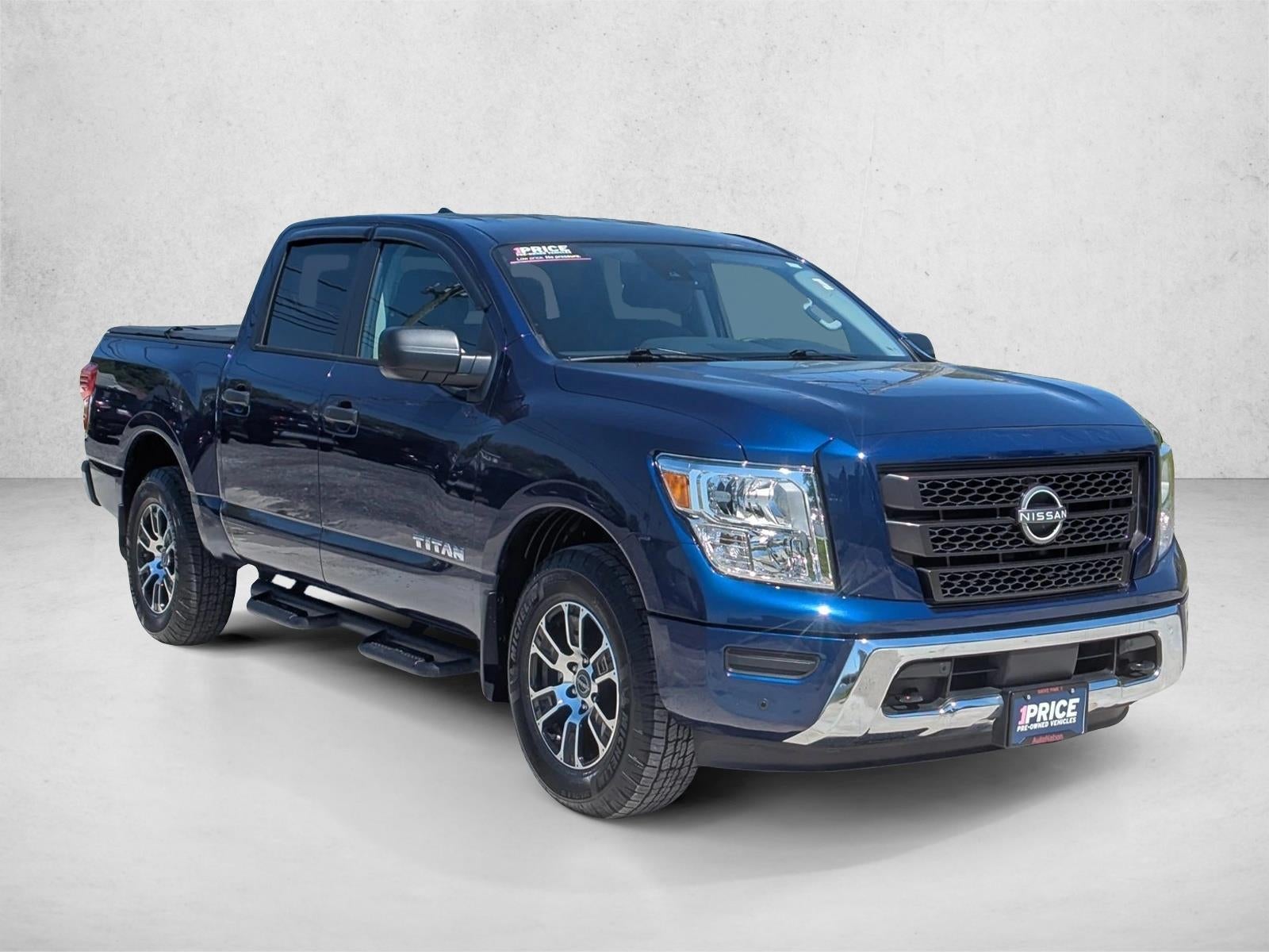 2024 Nissan Titan 4x4 Crew Cab SV